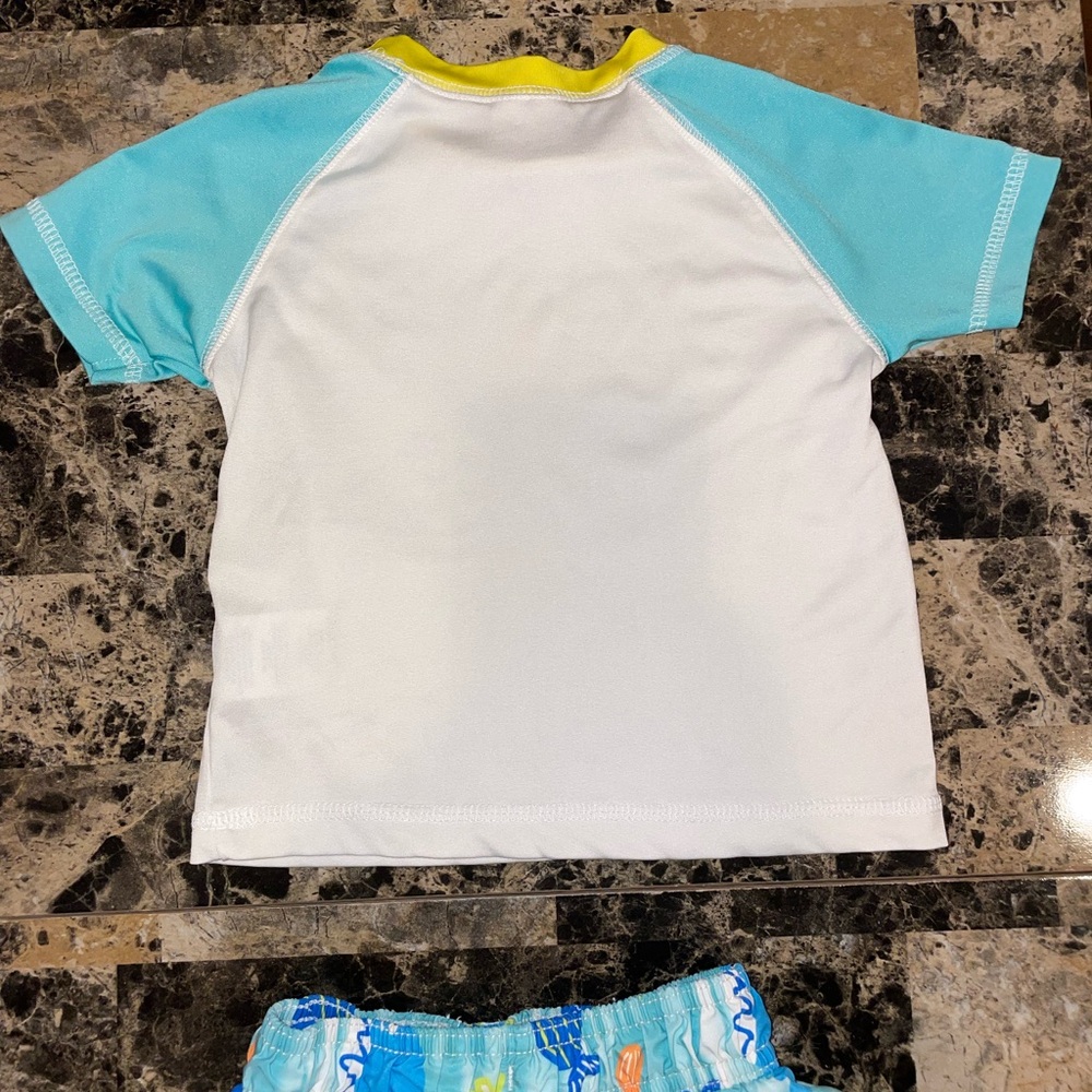 Wippette Toddler Swim Trunks & Rash Guard 24 Months🐠🐟 - Picture 8 of 10